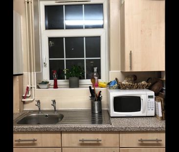 Room in a Shared Flat, Edgehill House, SW9 - Photo 5