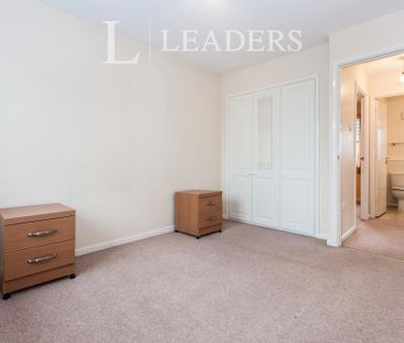 2 bedroom semi-detached house to rent - Photo 2