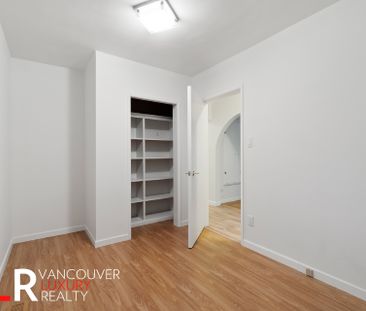 House in North Vancouver, BC - Photo 6