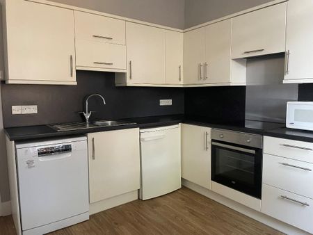 1 bedroom flat to rent - Photo 5