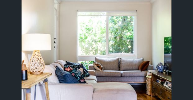 Perfect Location! - Photo 1