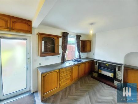 3 bedroom end of terrace house to rent - Photo 4