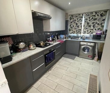 3 Bed Flat, Holly Lane, B66 - Photo 6