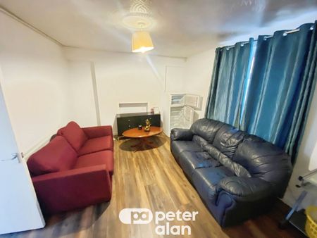 Nith Street, ABERDARE - Photo 2