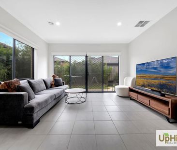 Stylish & Spacious Family Home for Rent in Clyde - Photo 1