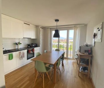 Splendide appartement entièrement agencé avec balcon. - Photo 2