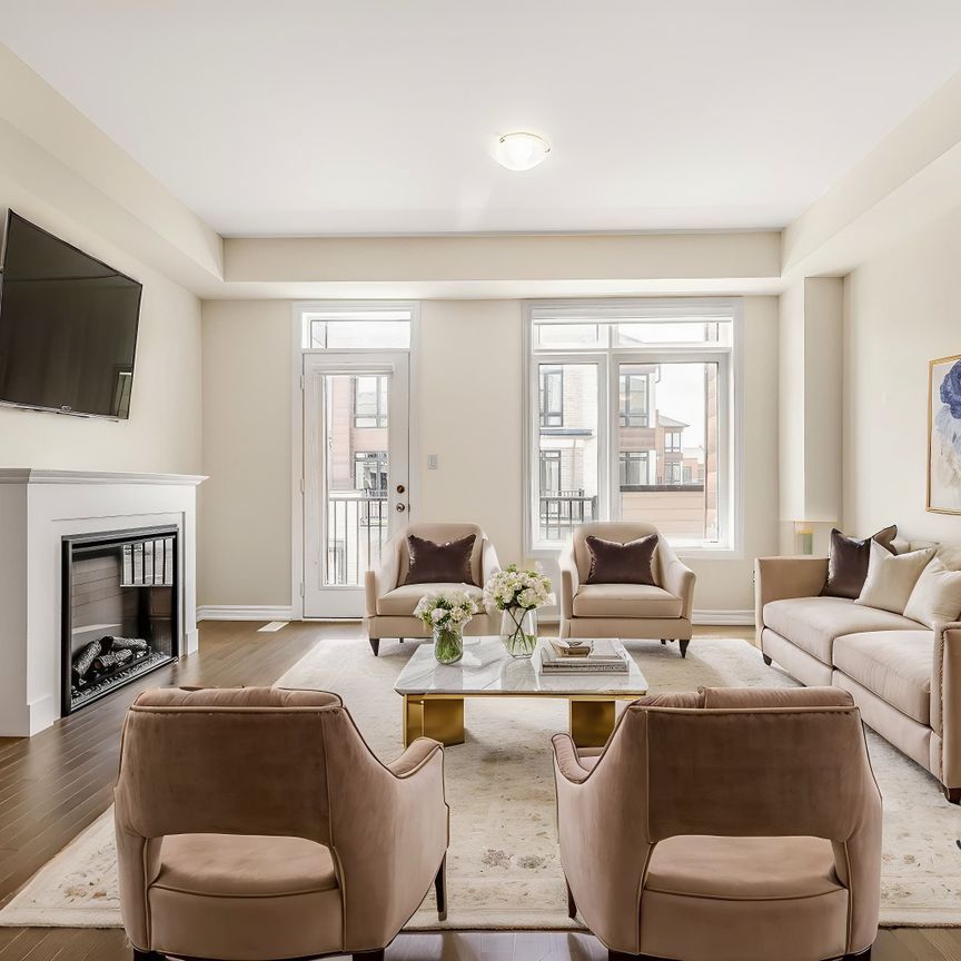 For Lease - 19 Gunton Street, Aurora, Ontario - Photo 1