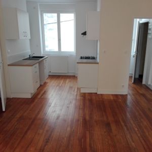 Location Appartement 3 pièces 57m² ANGOULEME 16000 - Photo 2