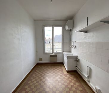 Location Appartement 3 pièces 45m² SAUMUR 49400 - Photo 1