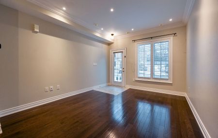 For Lease - 37 Hargrave Lane, Toronto, Ontario - Photo 3