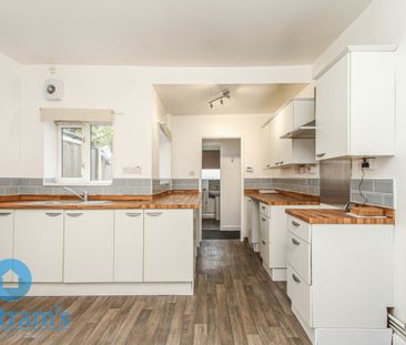 2 bed Mid Terraced House for Rent - Photo 3