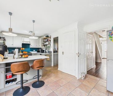 4 bedroom detached house to rent - Photo 5