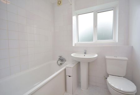 Keats Close, London, SW19 - Photo 5