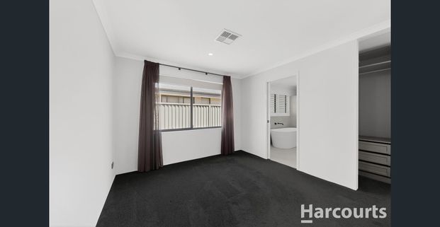 STYLISH COASTAL LIVING AT ITS BEST! - Photo 1