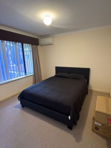 Fully Furnished Townhouse in Central Location - Photo 3