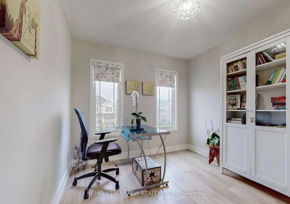 Condo Townhouse For Lease | N9255432 - Photo 1