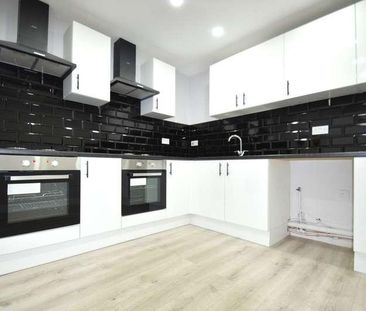 Charles Road, Staines-upon-thames, TW18 - Photo 4