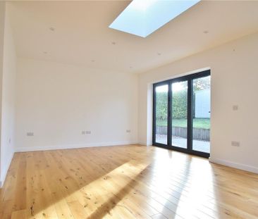 4 bedroom bungalow to rent - Photo 1