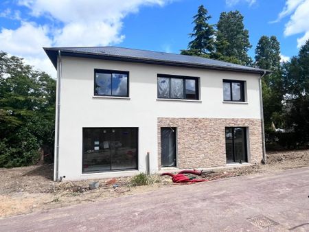 Location Maison 4 pièces 104m² CHATOU 78400 - Photo 4