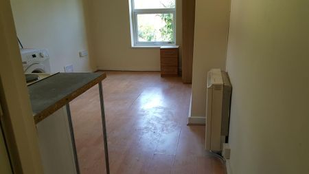 1 bedroom property to rent - Photo 3