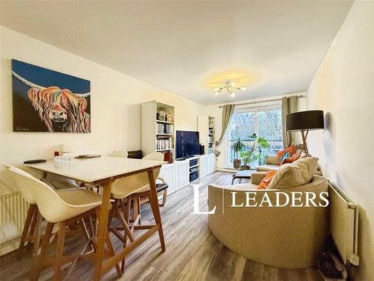 2 bedroom flat to rent - Photo 1