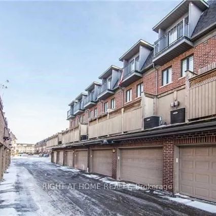 Condo Townhouse For Lease | W9232889 - Photo 1