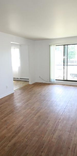 A Valleyfield – Grand, beau, propre et tranquille 5-1/2 , LIBRE - Photo 1