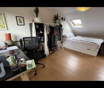 3 Bed Flat, Rutland Gardens, N4 - Photo 3