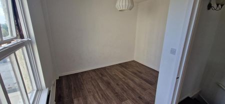 2 bedroom ground floor maisonette to rent - Photo 4