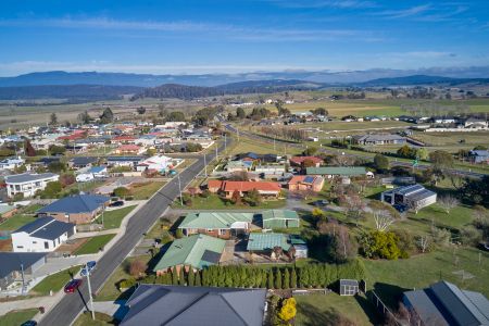 33 Dry Street, 7304, Deloraine Tas - Photo 2