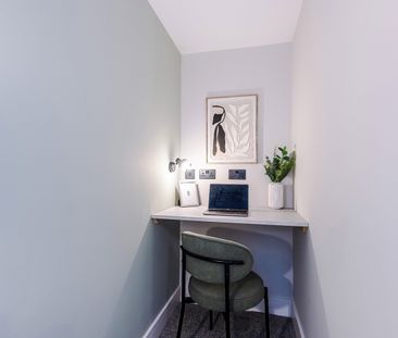 Studio Flat, Rochdale Old Road, BL9 - Photo 1
