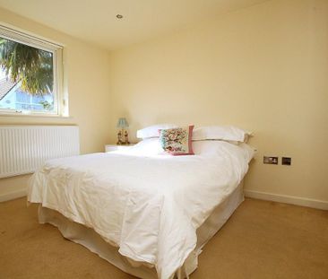 2 bedroom ground floor flat to rent - Photo 6