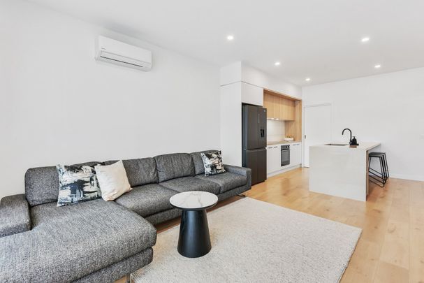 STYLISH COASTAL LIVING JUST 200M FROM THE BEACH - Photo 1