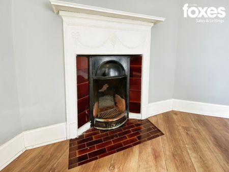 3 bed semi-detached house to rent in Southill Road, Bournemouth, Dorset, BH9 1RL - Photo 2