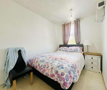 Hardwick Crescent, Syston, Leicester, LE7 - Photo 4