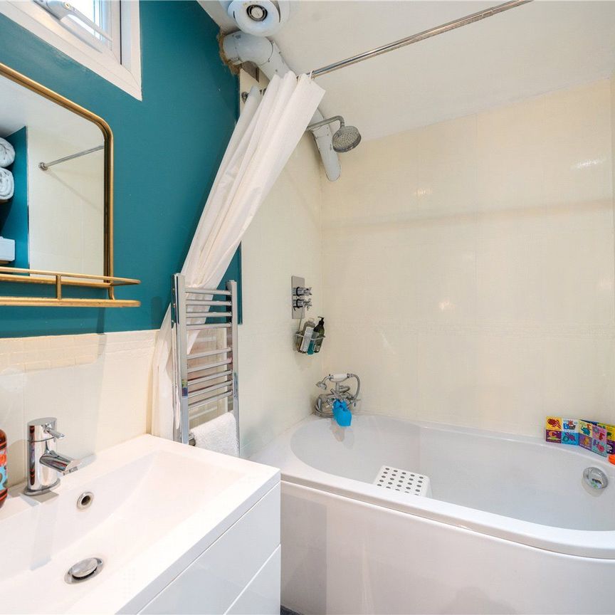 Pembridge Villas, Notting Hill, W11 - Photo 1