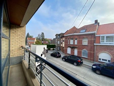 Instapklaar 2-slaapkamer appartement met garage te Roeselare! - Foto 3