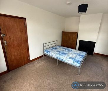 6 bedroom terraced house to rent - Photo 1
