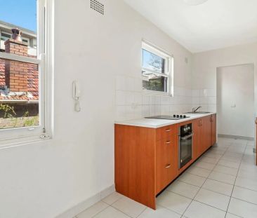 Fabulous two bedroom apartment in Vaucluse - Photo 1