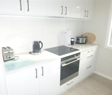 Modern Waterloo Living - Photo 5