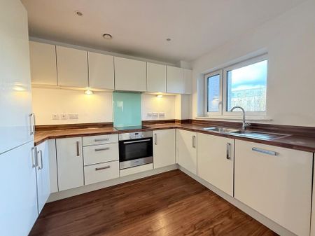 2 bedroom apartment to rent - Photo 3