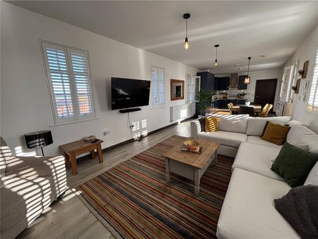 Leishman Views, Wellesley, Aldershot, Hampshire, GU11 - Photo 5