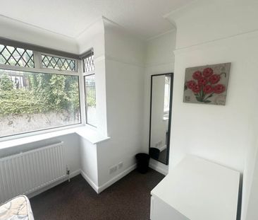 Burley Road (Room 1), Burley, Leeds - Photo 4