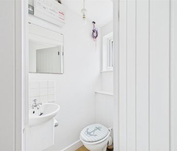 3 bedroom terraced house to rent - Photo 6