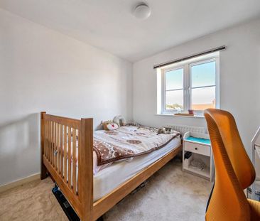 3 bedroom semi-detached house to rent - Photo 4