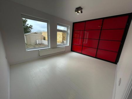 4 bedroom bungalow to rent - Photo 4