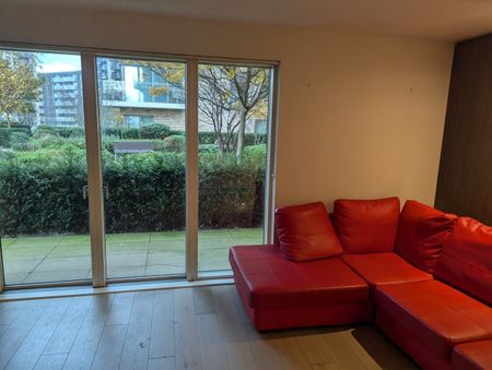 2 Bed Flat, Cottam House, SE3 - Photo 2