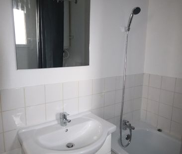 Location Appartement 1 pièce 28m² LILLE 59000 - Photo 3