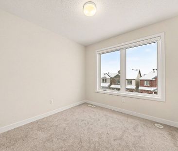 For Lease - 2426 Watercolours Way, Fallowfield Rd South of Ottawa, ... - Photo 3