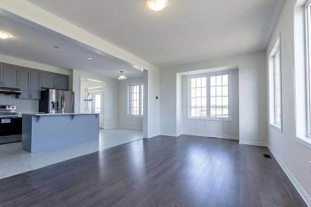 For Lease - 583 Queen Mary Drive, Brampton, Ontario - Photo 2